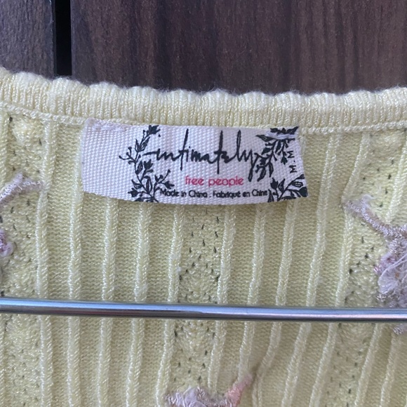 Free People cropped sweater - Picture 3 of 3